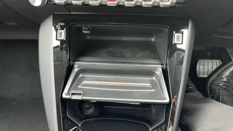 Peugeot 208 1.2 Hybrid 110 Allure 5dr e-DSC6 Petrol Hatchback